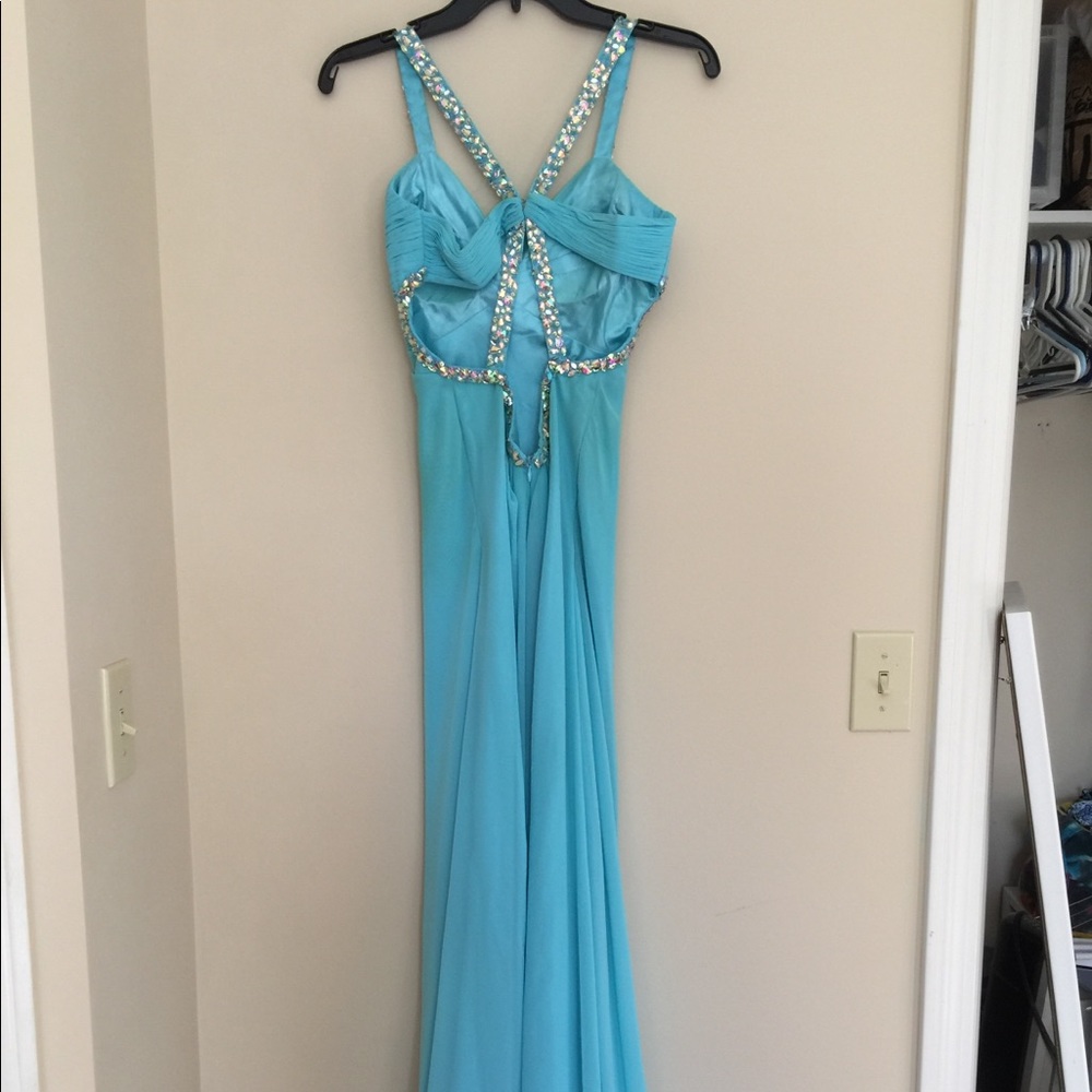 Prom Dress - Picture 3 of 5